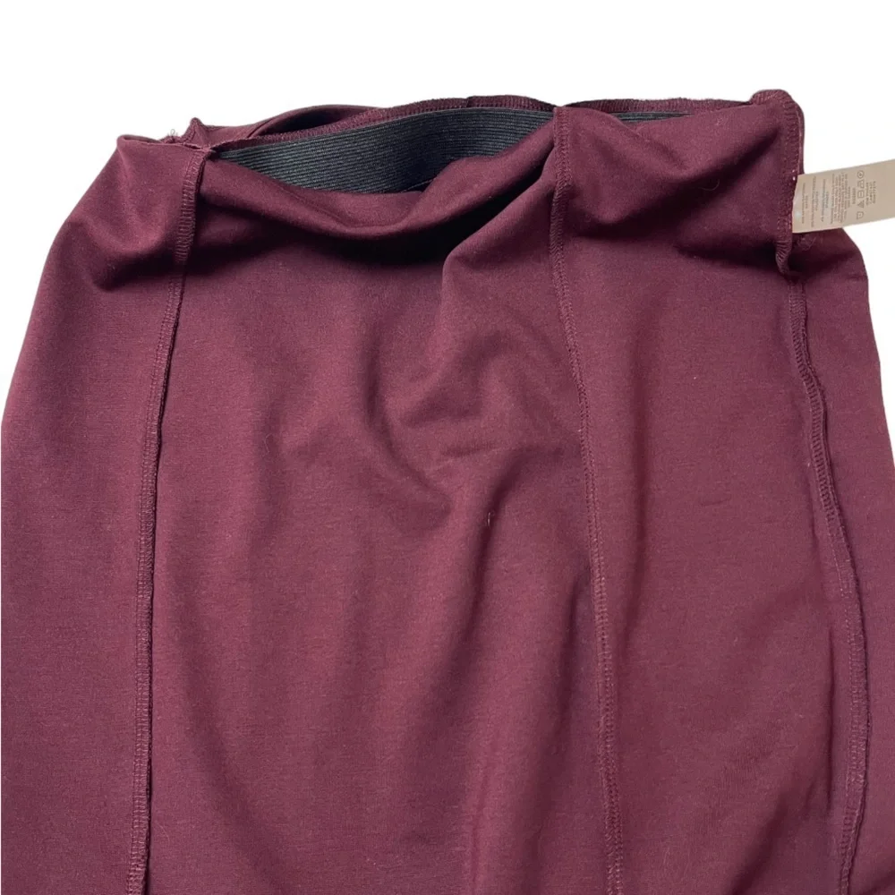 Ann Taylor Factory Maroon Elastic Waist Pencil Skirt - Size XS Petite - Picture 4 of 7